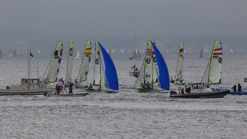 34岁足球明星张稀哲有望再披国家队战袍？邵佳一主帅正面答疑，球迷感叹惊喜连连！