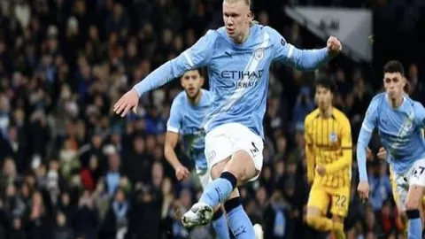 吉莱特执裁热刺曼城大战，卡瓦纳担任利物浦纽卡对决主裁